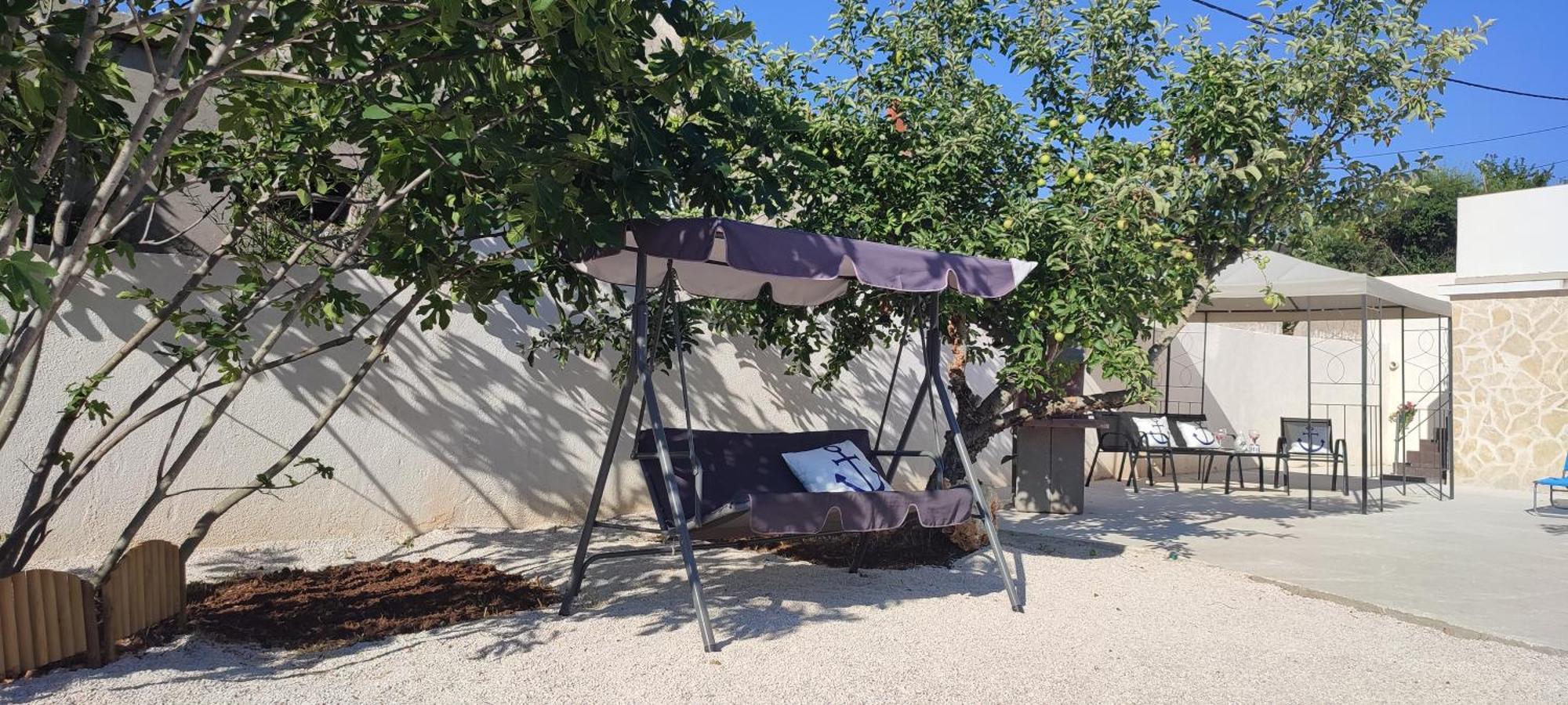 Apartments Villa Mihaela Banj Exterior photo